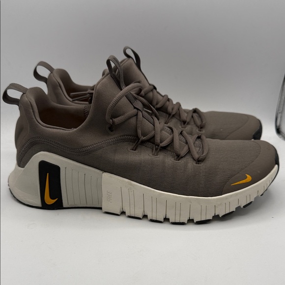 Nike Other - Nike FREE METCON 6 men’s 12 Brown Sneakers with Orange Accents s21
